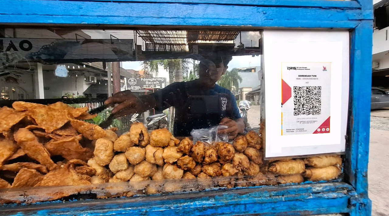 Aplikasi QRIS untuk Bisnis Bakso dengan Notifikasi Suara Real-Time